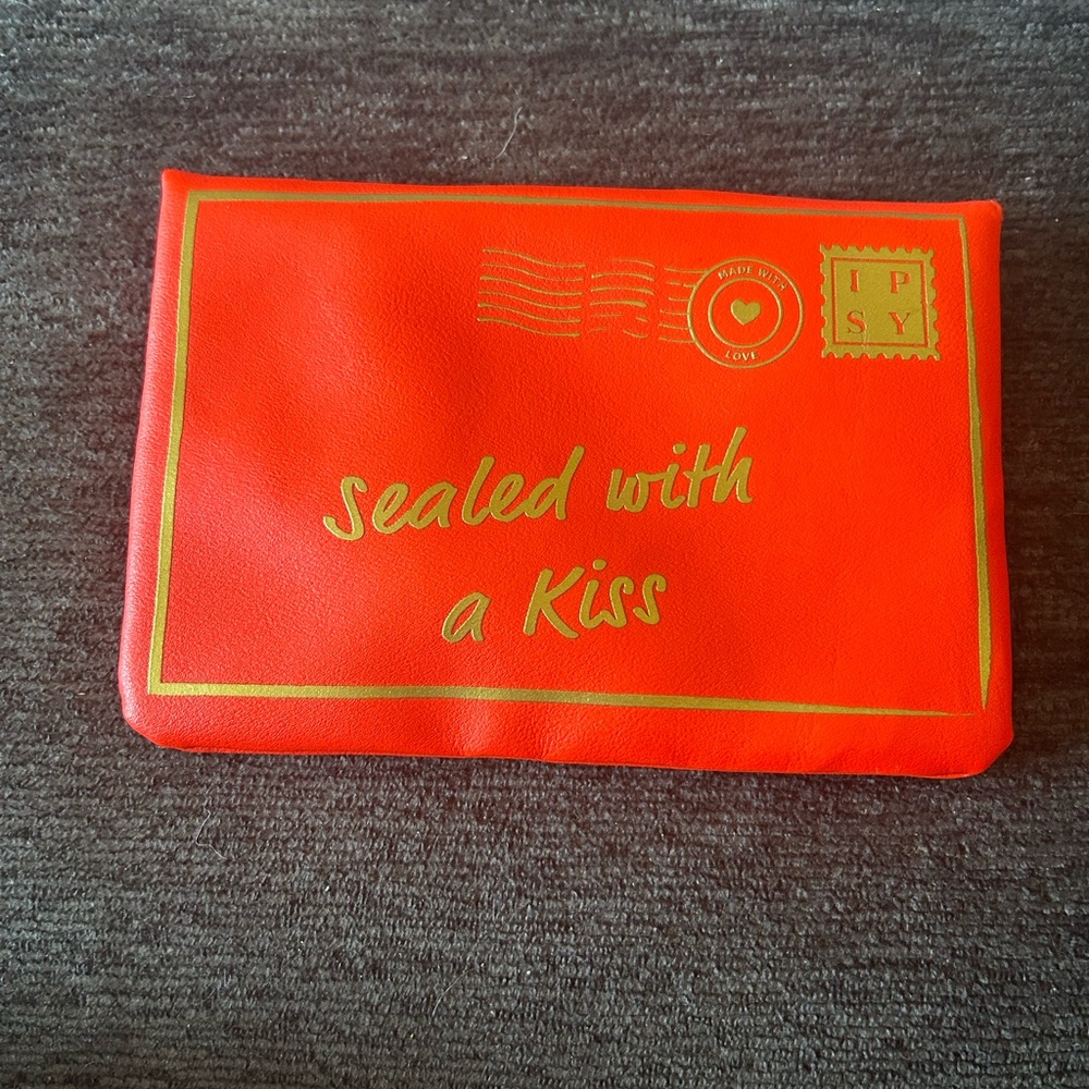 Ipsy Vibrant Pink Cosmetic Bag
